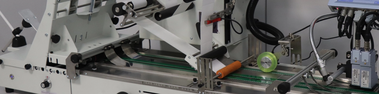 LAB510SII – Vollautomatische Etikettiermaschine für flache Produkte